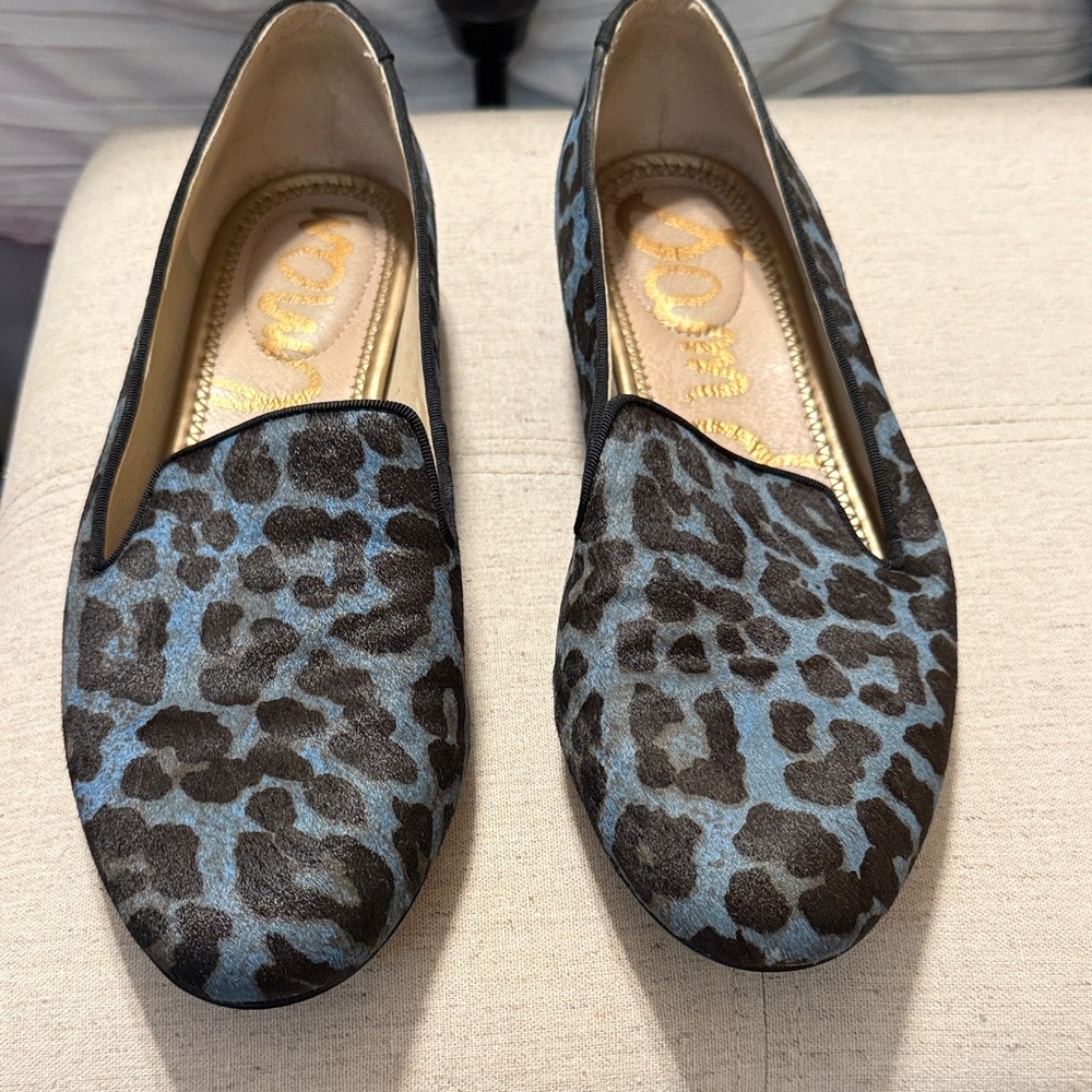 Sam Edelman Blue and Black Leopard Print Loafers